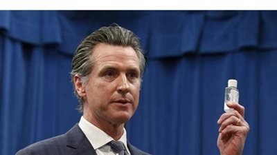 حاكم كاليفورنيا يأمر المطاعم ودور السينما بإغلاق أبوابها مجدداً