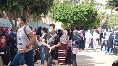 27 ألف طالب ثانوية عامة بأسيوط يستعدون لامتحان اللغة الأجنبية الثانية بالكمامات