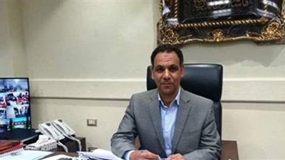 تنفيذ ملاعب خماسيه في بدر لخدمة الإسكان الاجتماعى