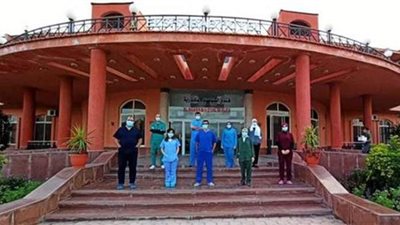 المدينة الشبابية بأبوقير تحتفل بخروج آخر متعافى من كورونا