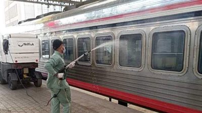 حملة توعية ضد فيروس كورونا بمحطات السكك الحديدية