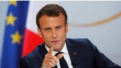 ماكرون: يجب وقف تدفق الأسلحة والمرتزقة إلى ليبيا