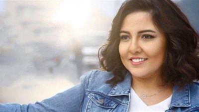 مي كساب لمهاجمي يوسف الشريف:  تطالبون بالحرية بمنتهى الديكتاتورية