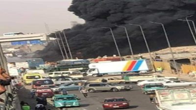 النيران تلتهم 11 سيارة فى حريق الإسماعيلية الصحراوى