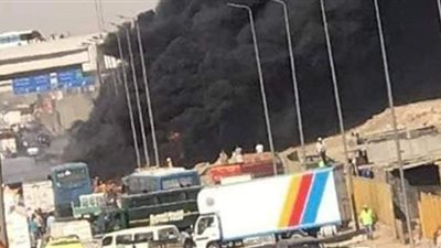 معاينة حريق طريق الإسماعيلية:  تفحم ١٠ سيارات وجاري حصر التلفيات