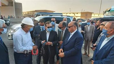 محافظ القاهرة يتفقد موقع انفجار خط البترول على طريق الإسماعيلية |  صور