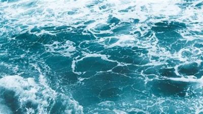 زوبعة تصل البحر بالسماء تظهر بالقرب من سواحل سوتشي الروسية| فيديو