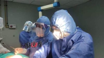 إنقاذ حياة مصابة بكورونا بعد وفاة الجنين ببطنها في عزل تمى الأمديد | صور