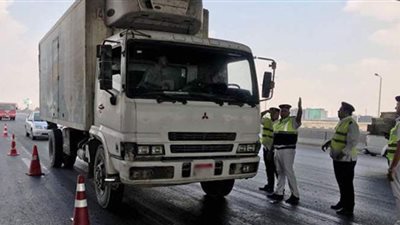 مخالفات سيارات النقل تعرض حياة المواطنين للخطر (فيديو)