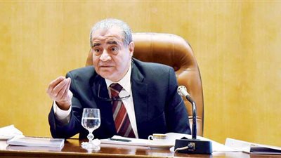 أول تعليق من وزير التموين على أزمة نادي القرن  بين الأهلي والزمالك  | فيديو