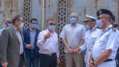 محافظ الإسكندرية يقود حملة لإزالة ثلاثة عقارات مخالفة على أرض زراعية بحي وسط