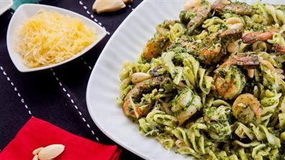 طريقة عمل باستا فوسيلى بالدجاج وكريمة الليمون والمشروم