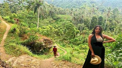 سارة سلامة تخطف الأنظار في أحدث ظهور