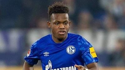 لاعب شالكة عن الظهور بقميص بوروسيا دورتموند: 