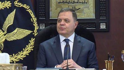 وزير الداخلية يوافق على قبول دفعة جديدة بكلية الشرطة