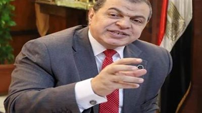 السفارة المصرية بأبوظبي تخصص يومين للتصديق على الشهادات واعتماد عقود العمل