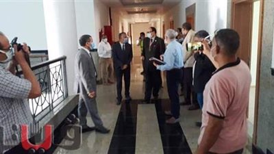 رئيس جامعة جنوب الوادي يستقبل لجنة تقييم كلية الألسن بفرع الغردقة | صور