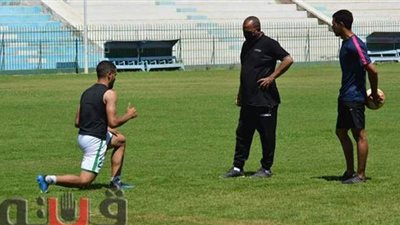 بعد نجاته من فقدان البصر : تدريبات منفردة للاعب وسط المحلة استعدادا لاستئناف الدوري