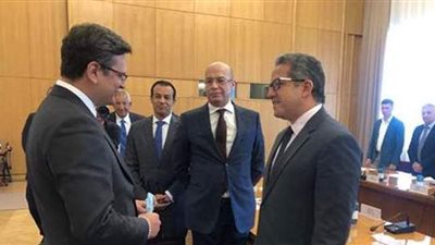 وزير الآثار يناقش آليات التدفق السياحي مع وزير خارجية أوكرانيا
