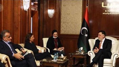 السراج يبحث مع وزيرة الداخلية الإيطالية مستجدات القضية الليبية