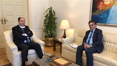 مباحثات ثنائية تجمع ممثل سوريا الديمقراطية والأمين العام المساعد للجامعة العربية