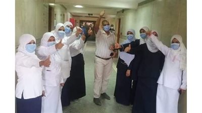 خروج  آخر حالتين بمستشفى القرنة المركزي بعد تعافيهما من فيروس كورونا