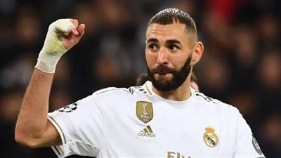 عوَّض رحيل رونالدو وينافس ميسي.. 7 أسباب وراء تألق كريم بنزيما في ريال مدريد