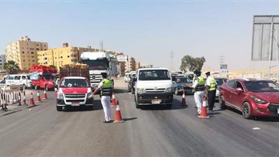 حملات أعلى الطرق تحرر 3077 مخالفة مرورية
