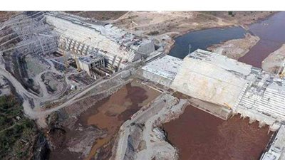 أستاذ جيولوجيا يكشف حقيقة بدء ملء خزان سد النهضة بالتزامن مع موسم الأمطار | فيديو