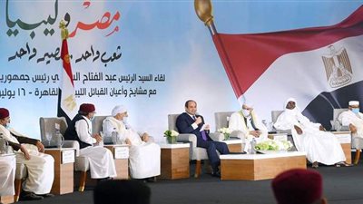 رسائل السيسي لنظيره الفرنسي ومشايخ ليبيا تتصدر نشاط الرئيس الخارجي