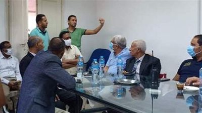 القوى العاملة: فض وقفة احتجاجية لـ 850 عاملاً بمصنع ملابس في الإسماعيلية