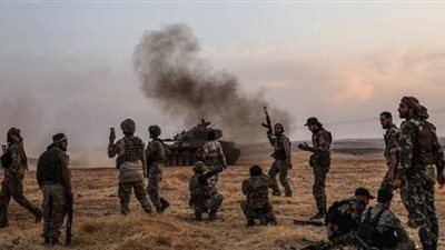 السوري لحقوق الإنسان: تركيا نقلت 26 ألف مرتزق لليبيا.. و2000 دولار راتباً شهرياً