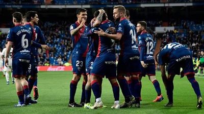 هويسكا يعود للدوري الإسباني الممتاز بعد الفوز على نومانسيا بثلاثية