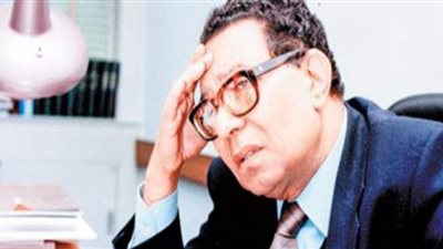 أحمد بهاء الدين يناقش قضية التحرش فى السبعينيات