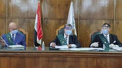 الإدارية العليا تعاقب مدرسة أعطت دروسا خصوصية لطلاب الإعدادية