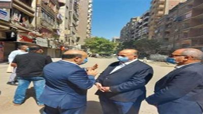 محافظ القاهرة يتفقد إزالة عقار أحمد عصمت