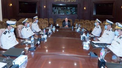 وزير الداخلية يعتمد حركة التنقلات والترقيات لضباط الشرطة 2020