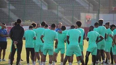 فايلر يجتمع مع لاعبي الأهلي قبل انطلاق مران اليوم