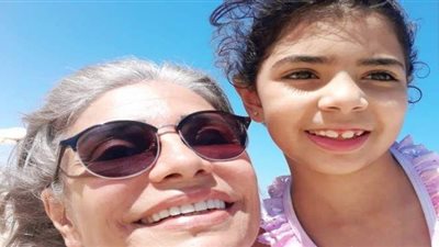 سوسن بدر تنشر صورة مع حفيدتها: 