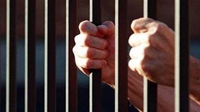 قانوني يشرح العقوبة المتوقعة على والد الرضيعة مكة