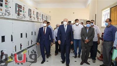 محافظ قنا يتفقد مشروع الإسكان الاجتماعي ولوحة توزيع كهرباء الوقف الجديدة