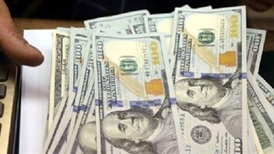 كيف يستفيد «الصناع»  من انخفاض  الدولار».. خبراء يؤكدون: تأثر حركة الاستيراد مرهونة باستمرارية الهبوط لفترات أطول