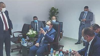 وزير البترول:  إنشاء 19 محطة جديدة لتموين السيارات بالغاز