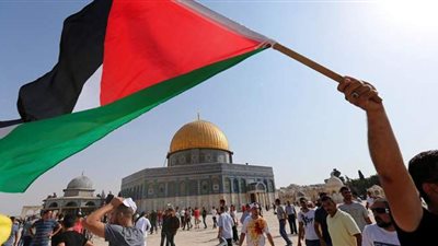 محمود عباس يشيد بجهود مصر ودورها التاريخي الثابت في دعم القضية الفلسطينية