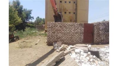 استرداد 3557 فدانا وإزالة 52 حالة تعد على أراضي الدولة بالمنيا