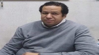 العجوانى: تراجع الدولار ينعكس على السوق المحلى بشرط