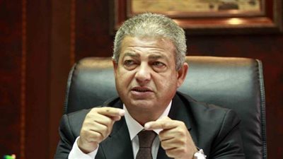 وزير الشباب والرياضة السابق عن منعه من دخول الزمالك: 