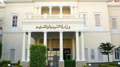 إصابة مراقب بلجنة حوش عيسى بامتحانات الدبلومات الفنية بارتفاع في درجة الحرارة