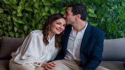 ابنة أصالة تنشر صورا جديدة من حفل خطوبتها