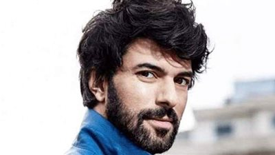 التفاصيل الكاملة لمسلسل ابنة السفير الحلقة ١٦